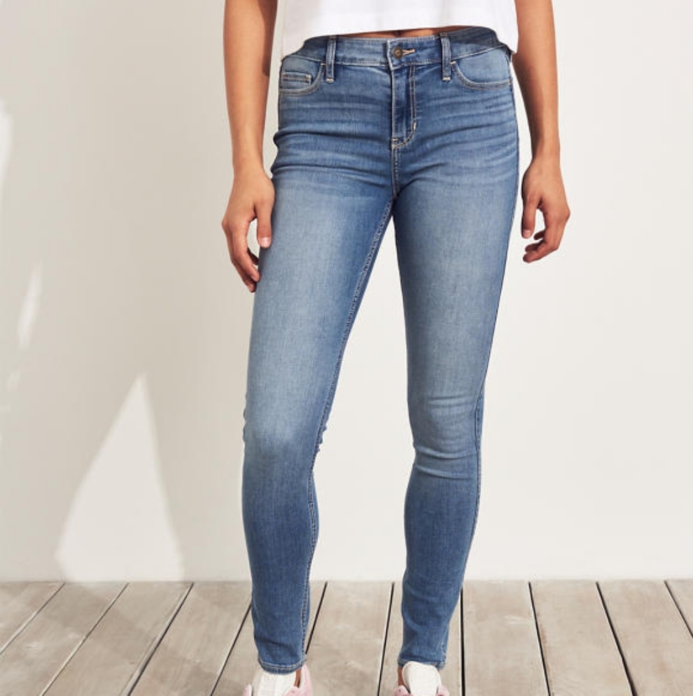 Hollister Mid-Rise Super Skinny Jeans